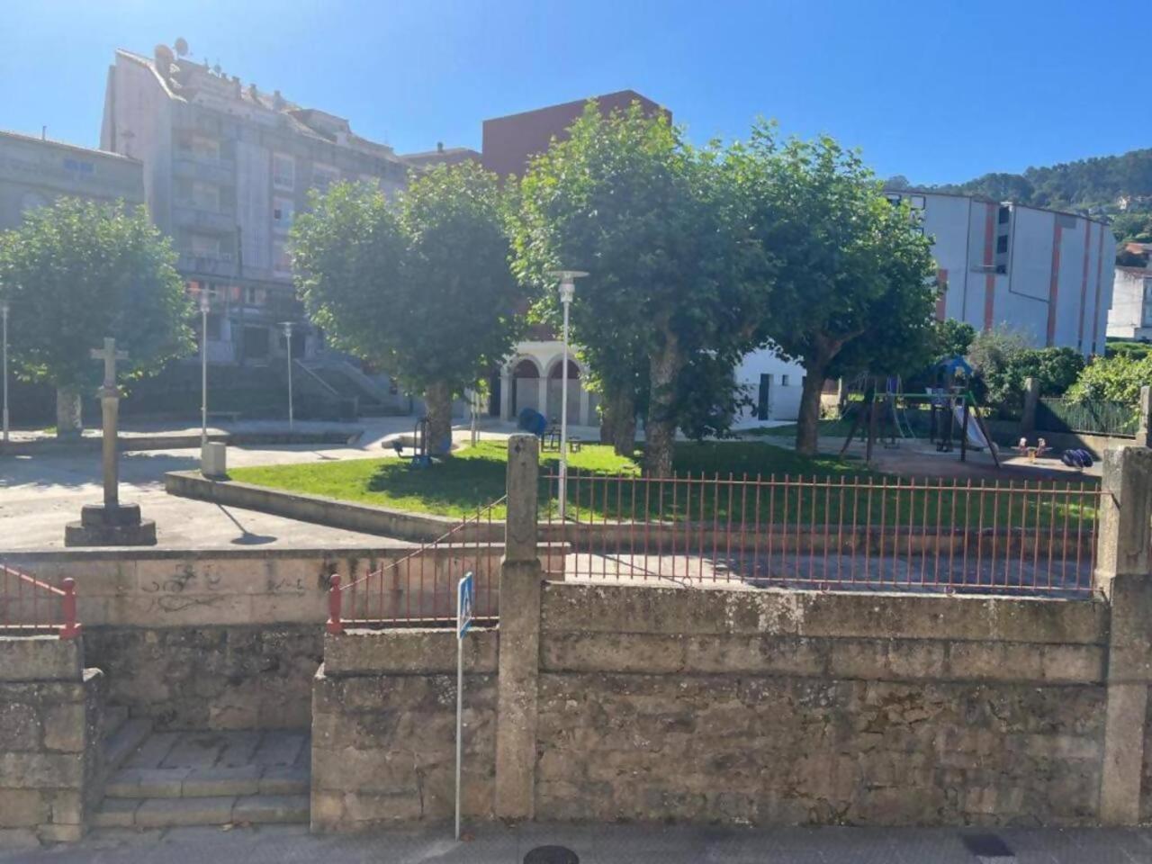Apartamento Centrico Cerca De La Playa Bueu Exterior foto